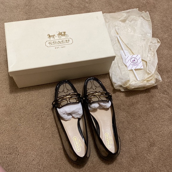 Coach Classic Canvas Logo Perri Loafers - Picture 10 of 10